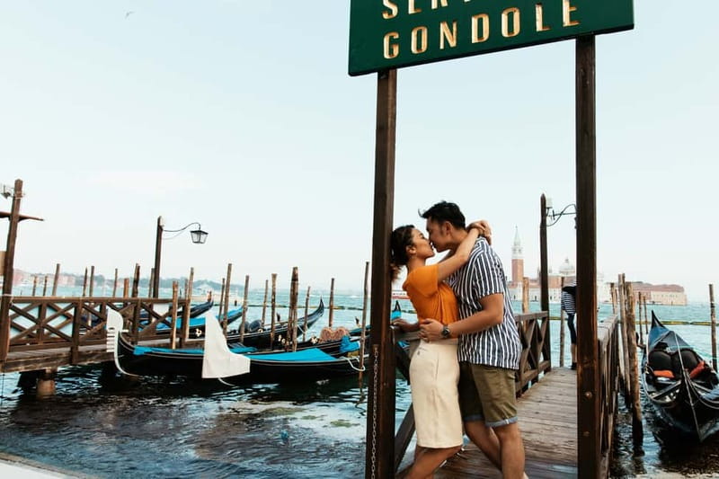 Venice: St Mark's Square and Canals Photoshoot - The posing style: natural moments plus composed portraits