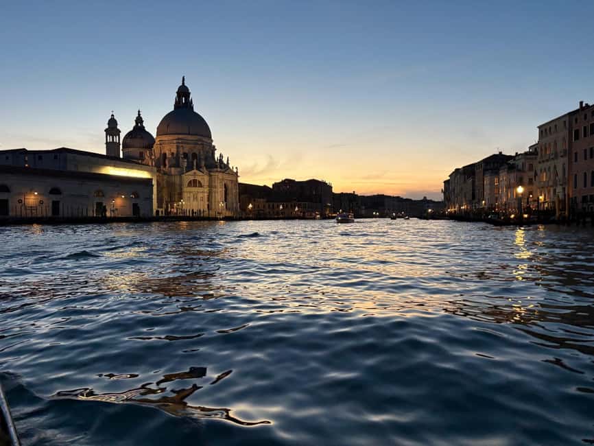 Venice: St. Mark’s Walking Tour & Gondola Traghetto Crossing - Price and Value: $14 Plus the €2 Crossing