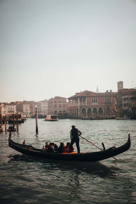 Venice: St. Mark’s Walking Tour & Gondola Traghetto Crossing - Who This Tour Fits Best, and Who Should Rethink It