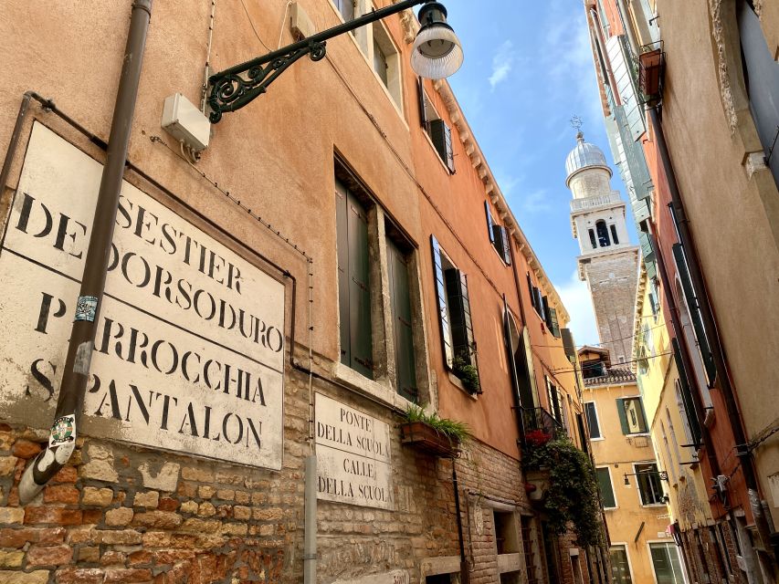 Venice: Street Food Tour with a Local Guide and Tastings - Price and value for a 2.5-hour Venice snack meal