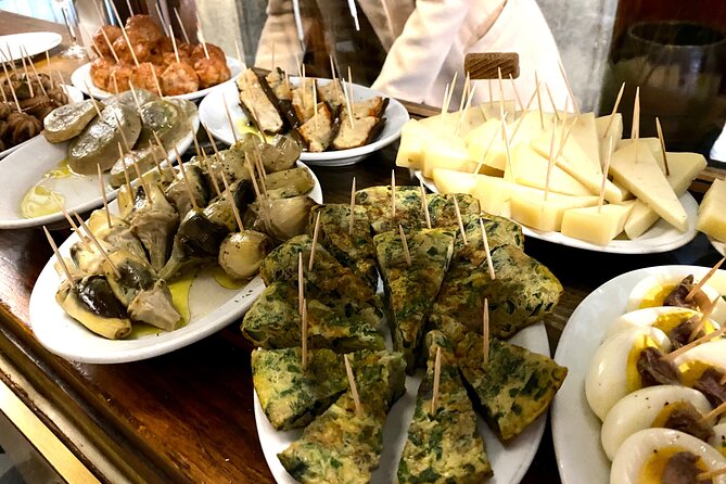 Venice Street Food Tour with Local Guide with Local Food Market Visit - Sights on the route: Campo San Bartolomeo, Campo San Polo, Basilica dei Frari