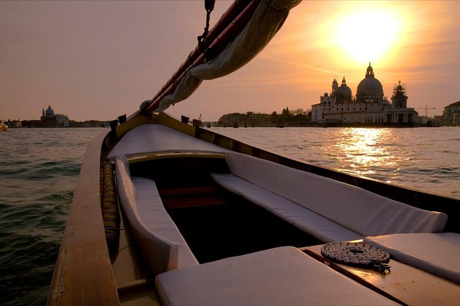 Venice Sunset Cruise by Typical Venetian Boat with Prosecco - The 1 Hour 45 Minute Rhythm: From St Mark’s Basin Out To The Lagoon