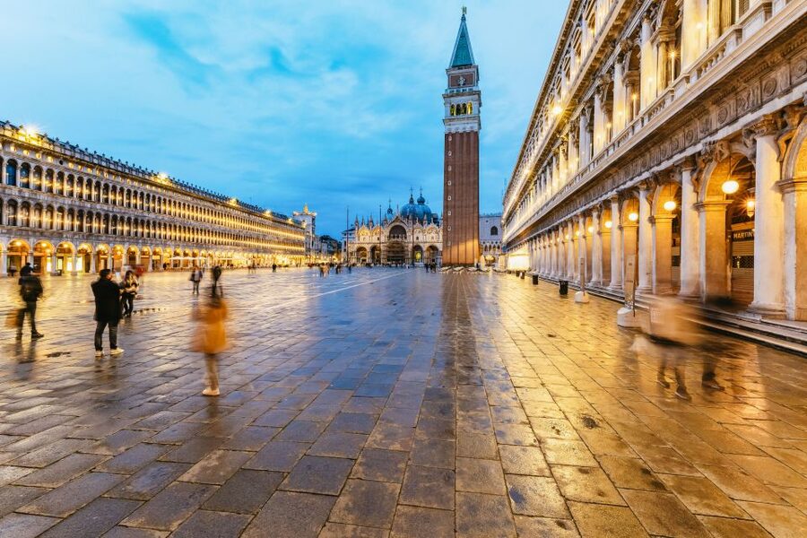 Venice: The Ghost & Legends Walking Tour - Venice After Dark: Ghost Stories That Match the Streets