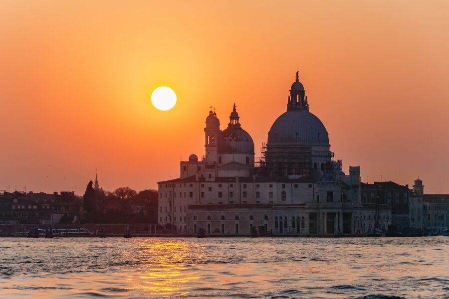 Venice: The Ghost & Legends Walking Tour - Getting Oriented at the San Marco Meeting Point