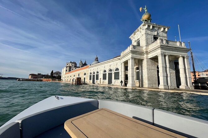 Venice: The Hidden Canals on an Electric Boat - Timing in Venice: when this cruise fits best