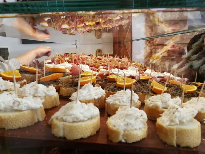 Venice: The Ultimate Food Tour with Wine & Spritz - How the Aperitivo Hour Actually Works on Foot
