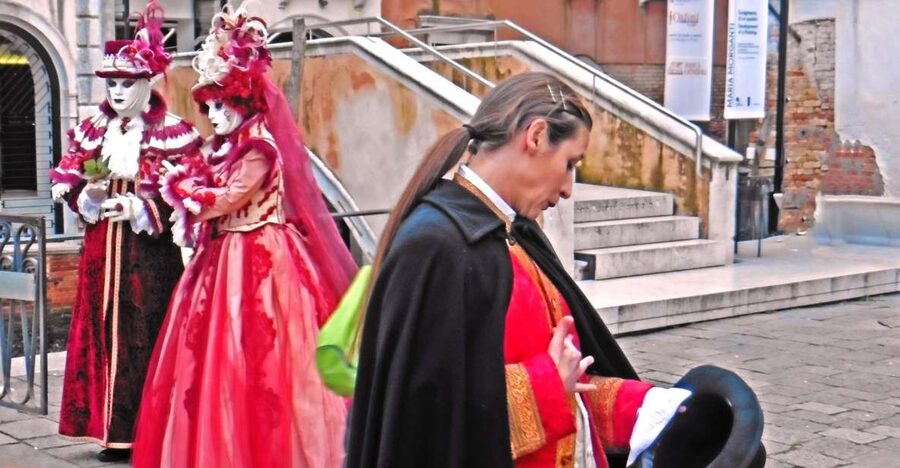 Venice:Theatrical Walking Carnival Show & Casanova's Secrets - The Codega Concept, and Why It Works in Venice