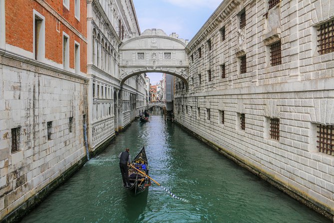 Venice Tour by High-Speed train from Florence - Stop by Stop: The Venice Walk That Balances Icon and Local