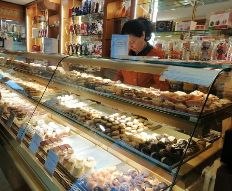 Venice: Traditional Cafés and Pastry Shops Walking Tour - Gelato and Tiramisu Stops: The Sweet-to-Sweet Finale