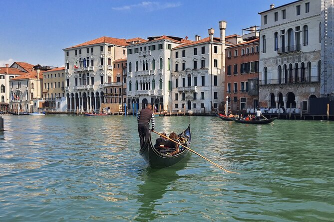 Venice Traditional Eateries Food Crawl and Guided Tour - Campo San Bartolomeo and Campo San Polo: why the squares matter
