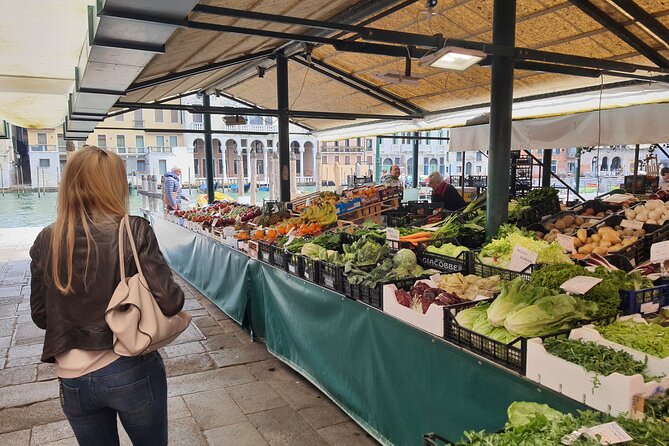 Venice Traditional Eateries Food Crawl and Guided Tour - Morning versus afternoon: choosing the right departure time
