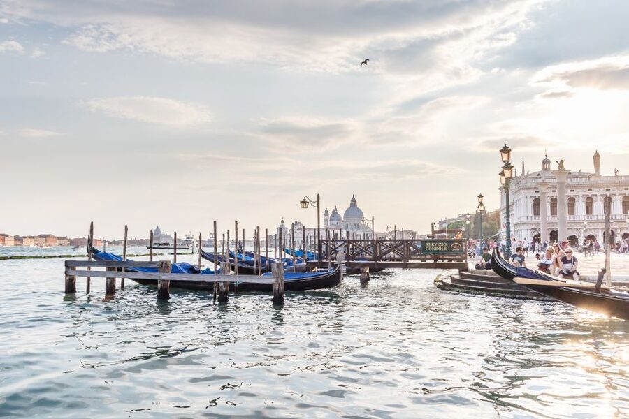 Venice: Traditional Shared Gondola Ride - The 30-minute ride: quiet canals to Grand Canal views