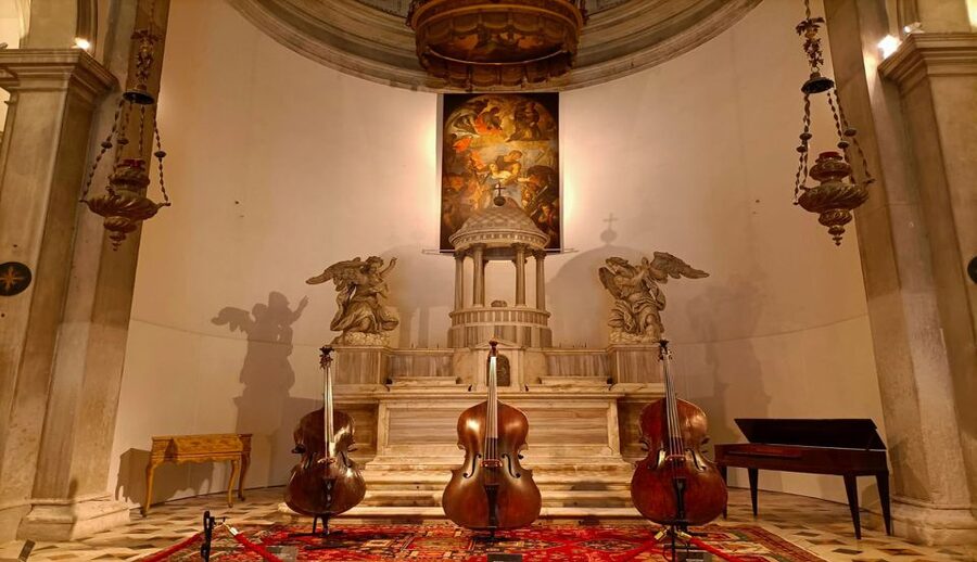 Venice: Vivaldi's Four Seasons Concert & Music Museum Visit - Interpreti Veneziani: Vivaldi Performed by Venetians