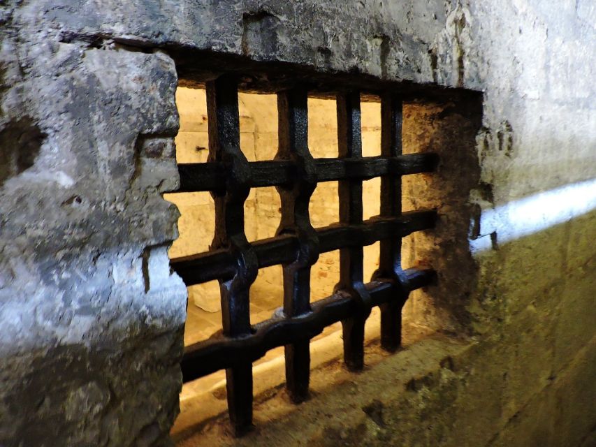 Venice Walking Tour and Doge's Palace Guided Visit - Bridge of Sighs, The 1614 Crossing That Lives Up to Its Name