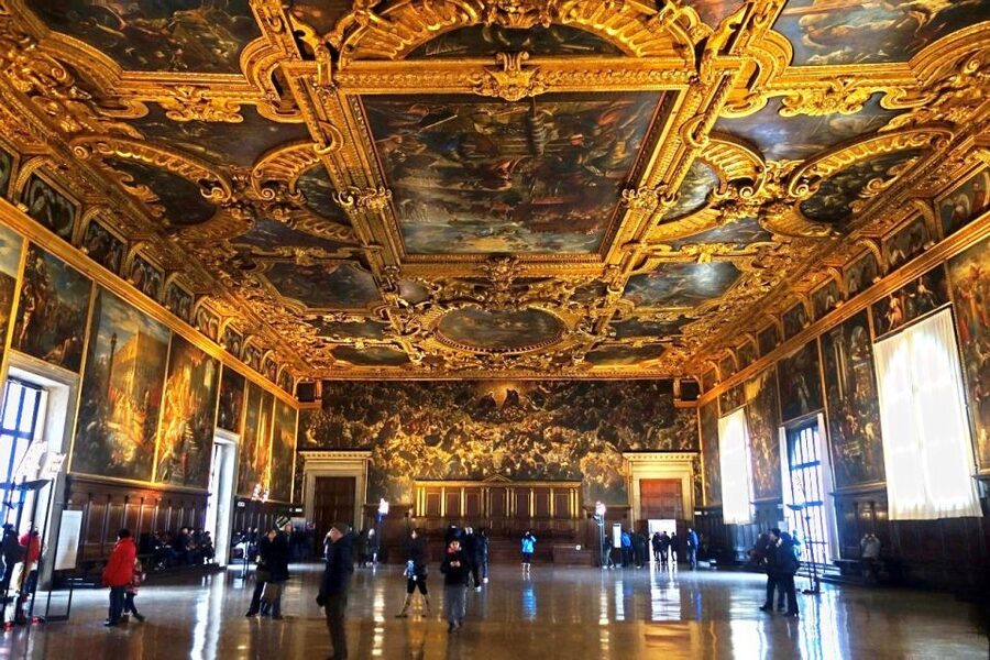 Venice Walking Tour and Doge's Palace Guided Visit - Accessibility and Comfort, Plan Around Venice’s Real Geography