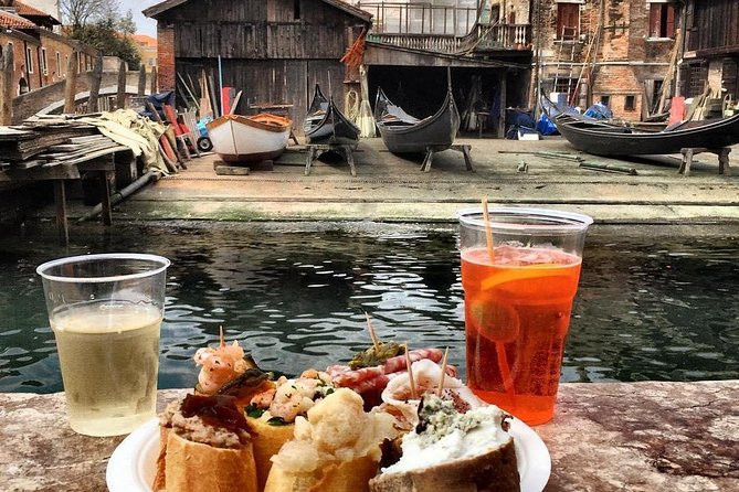 Venice Walking Tour: Eat and Drink - Ponte de Chiodo: a unique bridge stop that changes your perspective