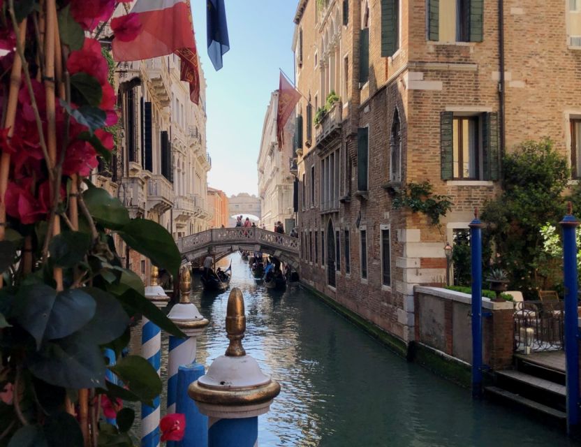 Venice Walking Tour from St. Mark's to Rialto Bridge - Mercerie Shopping Street Toward Rialto: Where You Feel Daily Venice