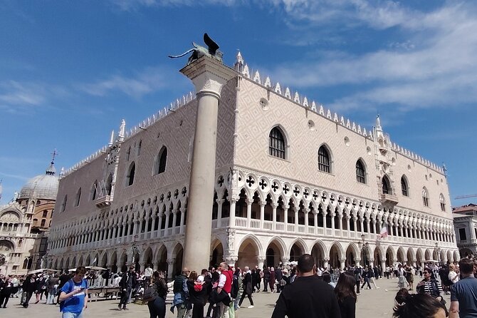 Venice Walking Tour: Jewish Ghetto, Rialto & Doge's Palace - Piazza San Marco, then the palace that explains it all