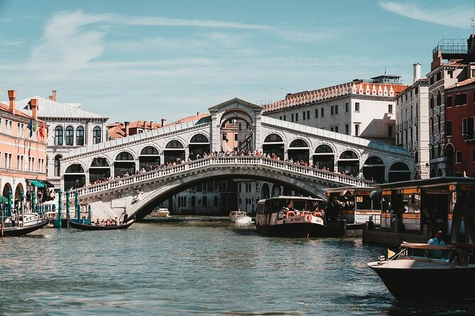 Venice Walking Tour with Audioguide on Your Smartphone - Rialto Without the Headache: Bridge, Canal Views, and Market Noise