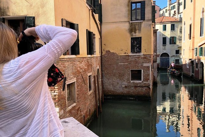 Walking Tour of Venice from St. Mark's Square to Rialto - Santa Maria Formosa: the story stop that adds meaning