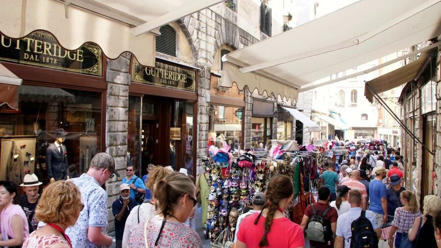 Walking Tour to Uncover the Hidden Venice - Bridge of Sighs: passing the iconic spot with meaning