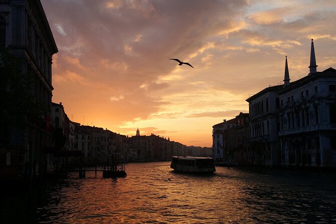 WarmVenice Private Boat Tour between Canals and Venice Lagoon - Price and value: $337 for up to 4, and why that can make sense