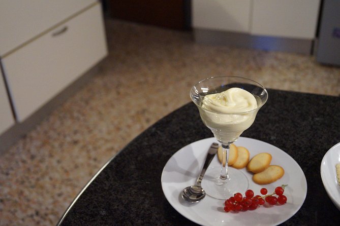 Yummy Cooking Class in Venice with Professional Chef - Dessert time: crème patisserie and local sweet cakes