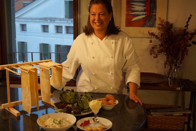 Yummy Cooking Class in Venice with Professional Chef - Meeting at Rio Terà Canal and finding Campo Santa Margherita fast